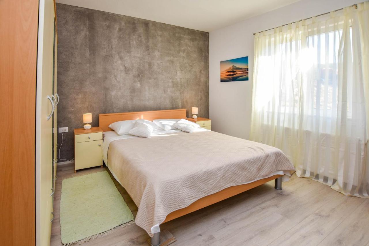 Kuca Za Odmor Lucija Apartment Vrana  Exterior photo