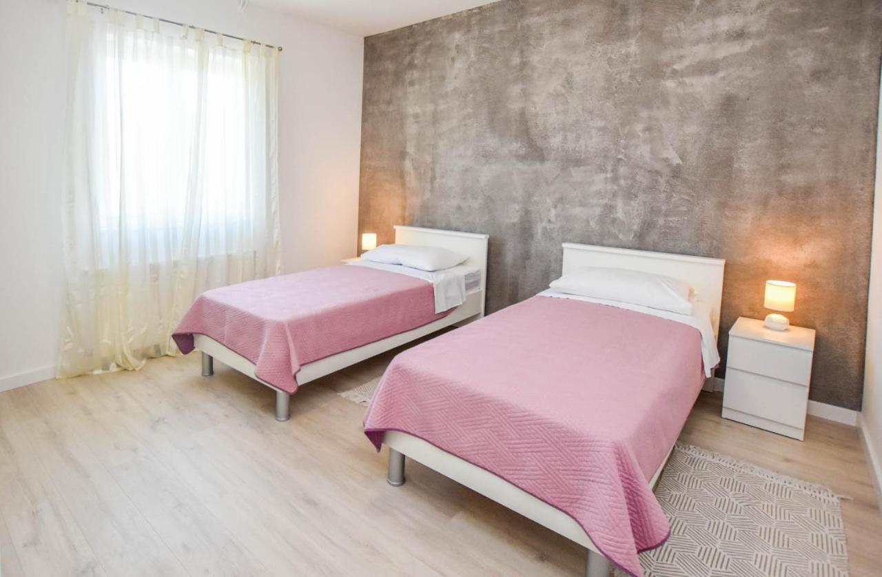Kuca Za Odmor Lucija Apartment Vrana  Exterior photo